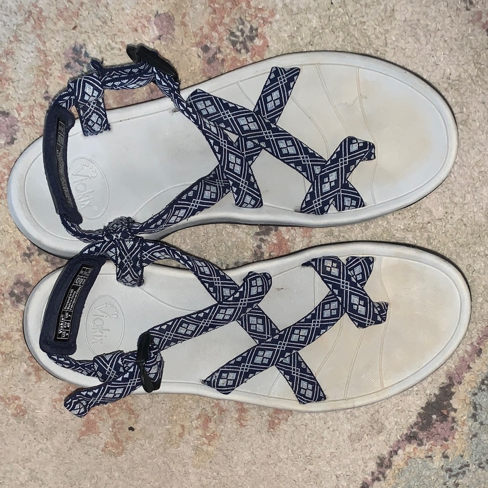 Viakix Blue Geometric Sandals Women’s Size 9